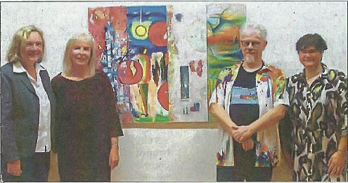 Bei der Vernissage: Cäcilia Burghardt, Heidi Seidl, Uwe Albert und Sabine Thiede